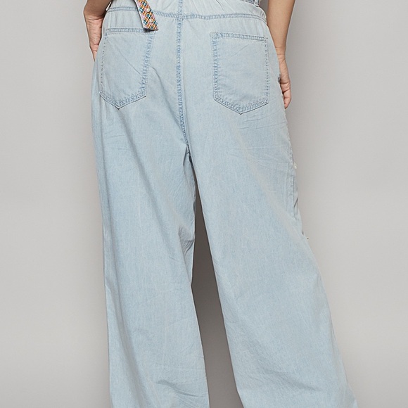 48 hr preview sale : Lilly Patch Light Blue Soft Denim Star/ Heart Patch Jeans. - Picture 3 of 4